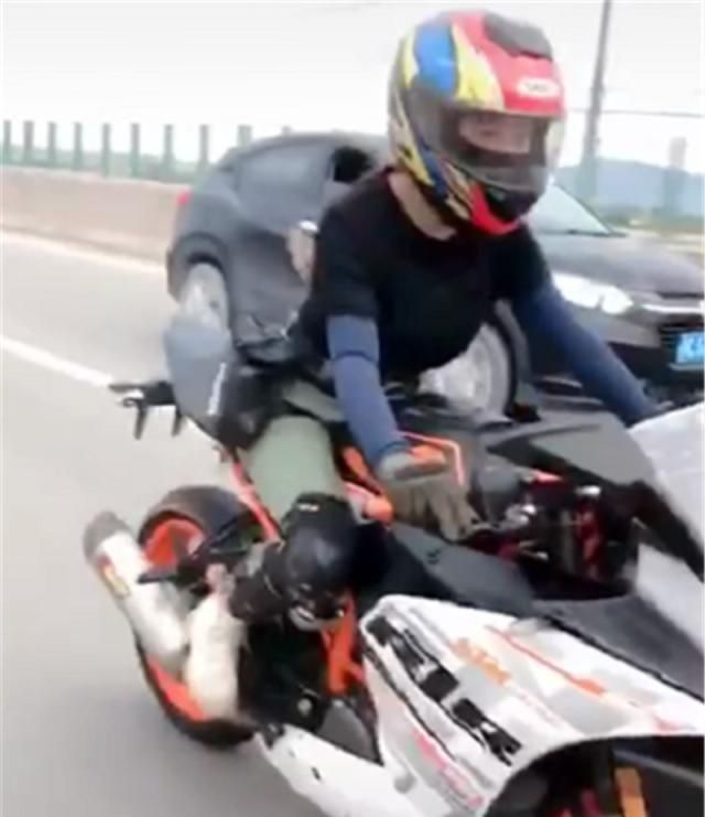 ktm rc390摩托车值得入手吗图9