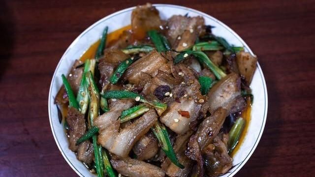 回锅肉怎么做好吃?(回锅肉怎么做好吃播放)图4