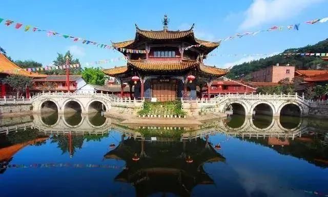 中国哪些景点适合中老年人旅游(中老年人适合去哪里旅游)图11