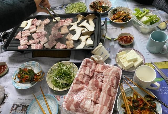 韩国十大美食,韩国直播吃美食图14